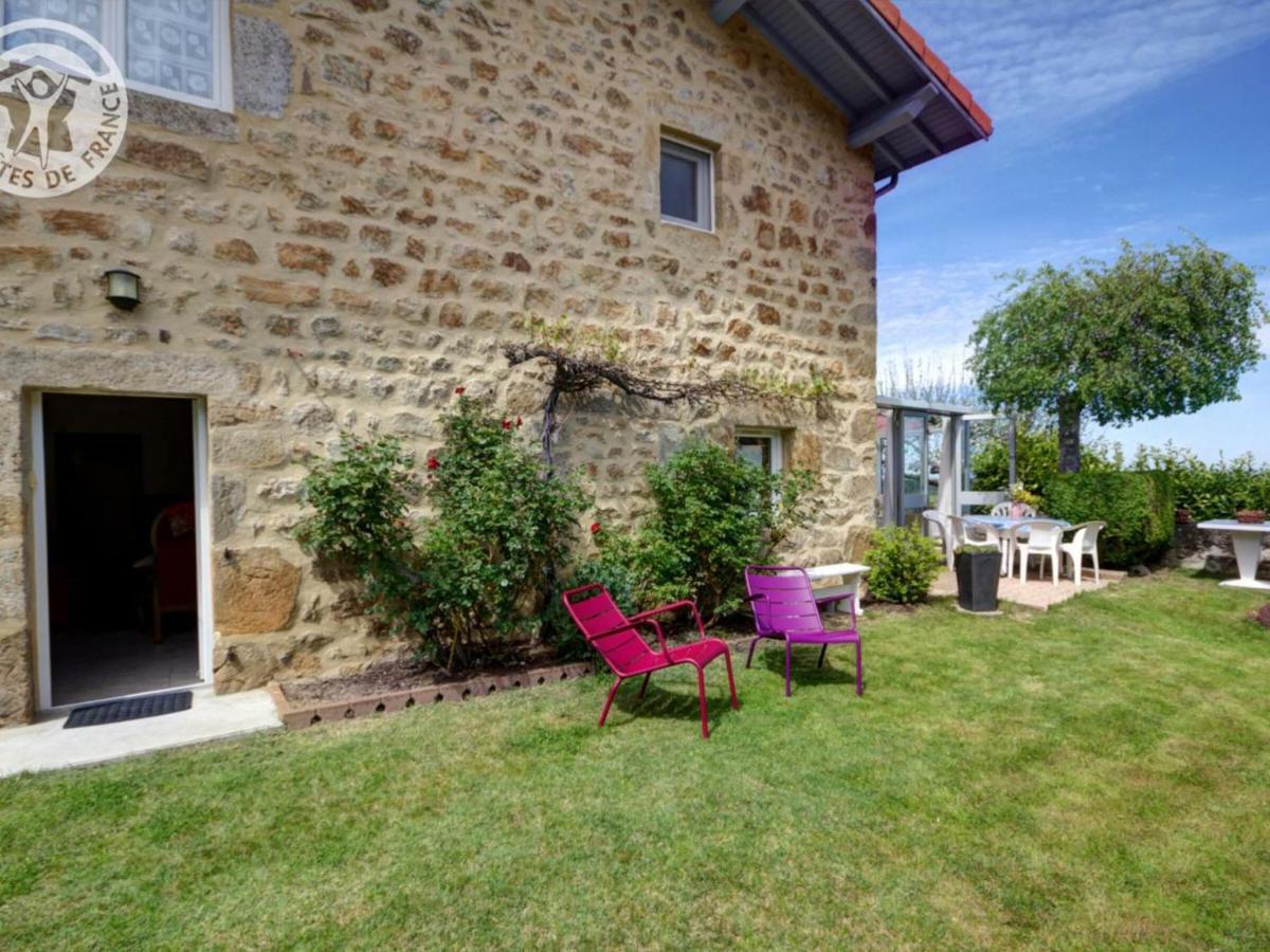 Gite De Charme A Marols Avec Jardin, Cheminee, Wifi Et Equipements Pour Toute La Famille - Fr-1-496-2 Villa Luaran gambar